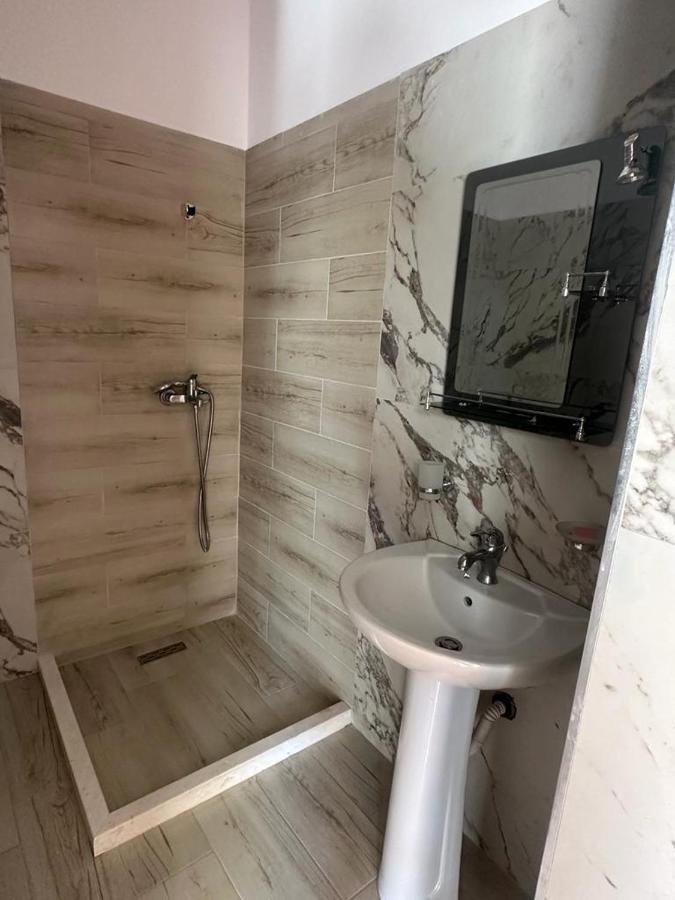 Lume Apartaments Orikum Extérieur photo